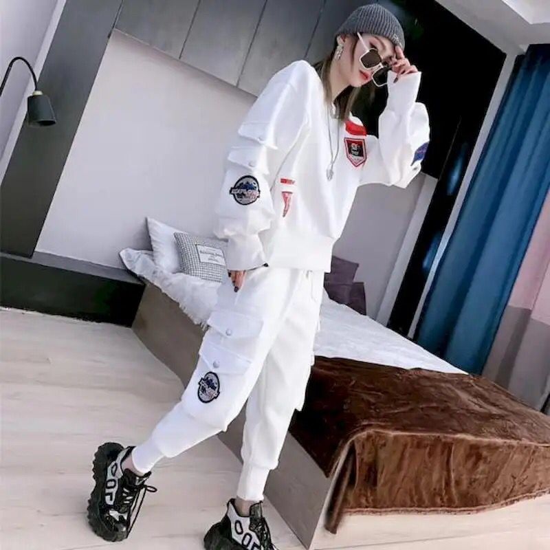 Autumn New Casual Sports Suits Women Loose Long-sleeved Pullover And Overalls Two-piece Sets Fashion Streetwear Womens Set S4707369 Autumn New Casual Sports Suits Women Loose Long-sleeved Pullover And Overalls Two-piece Sets Fashion Streetwear Womens Set S4707369