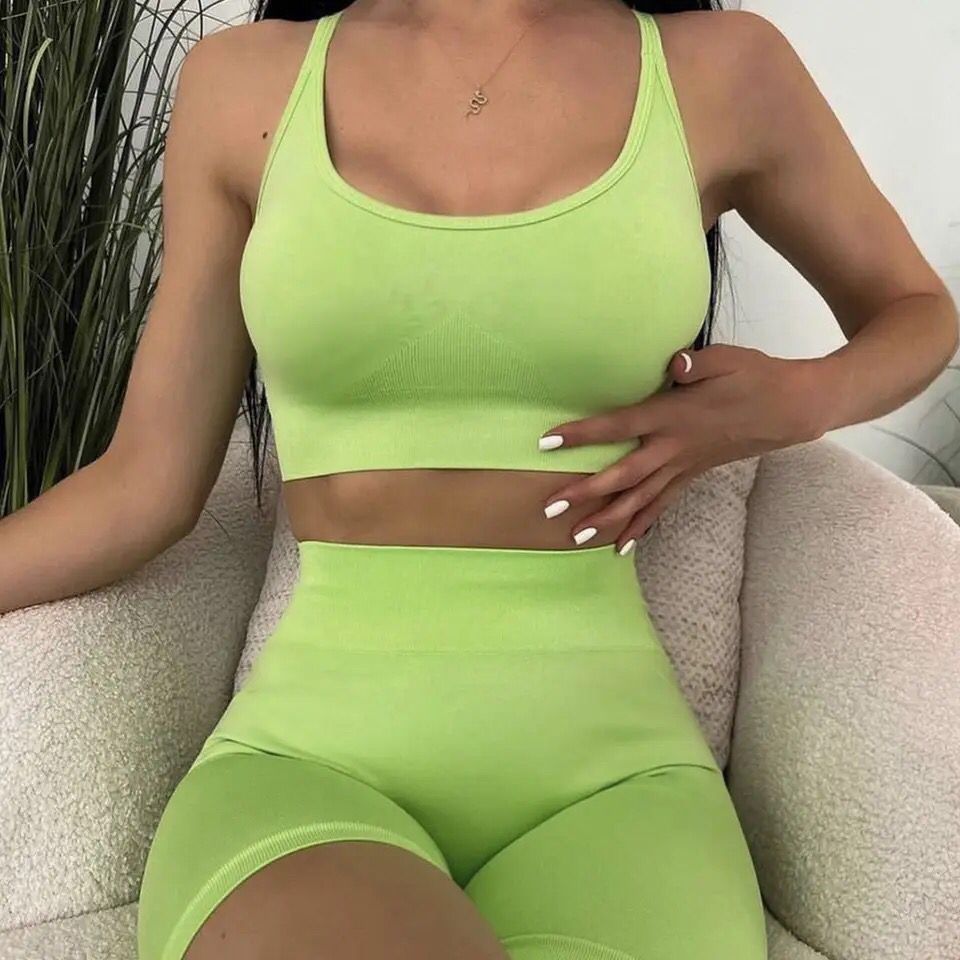 2 Pcs Gym/Workout Top & Shorts Set S1854714 2 Pcs Gym/Workout Top & Shorts Set S1854714