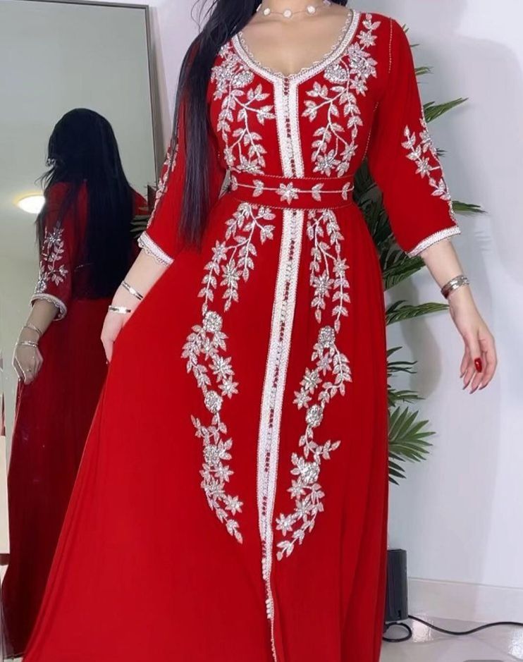 Red chiffon and embroidered dress S4652236 - Tuzzut.com Qatar Online Shopping