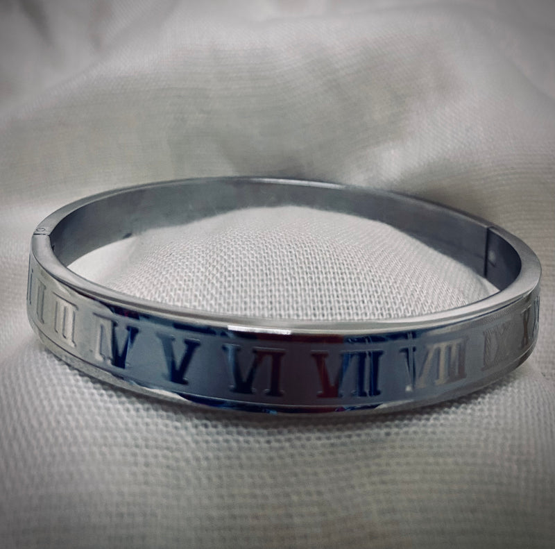 Luxury Cuff Bracelet Bangle Stainless Steel Bracelet Carving Roman Numeral Couple Roman Bangle For Men Women Jewelry - Tuzzut.com Qatar Online Shopping