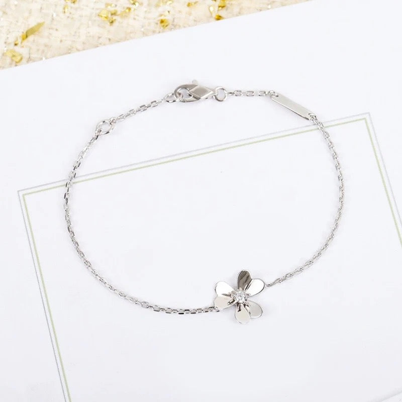 Bracelet for Women- S83529 - Tuzzut.com Qatar Online Shopping