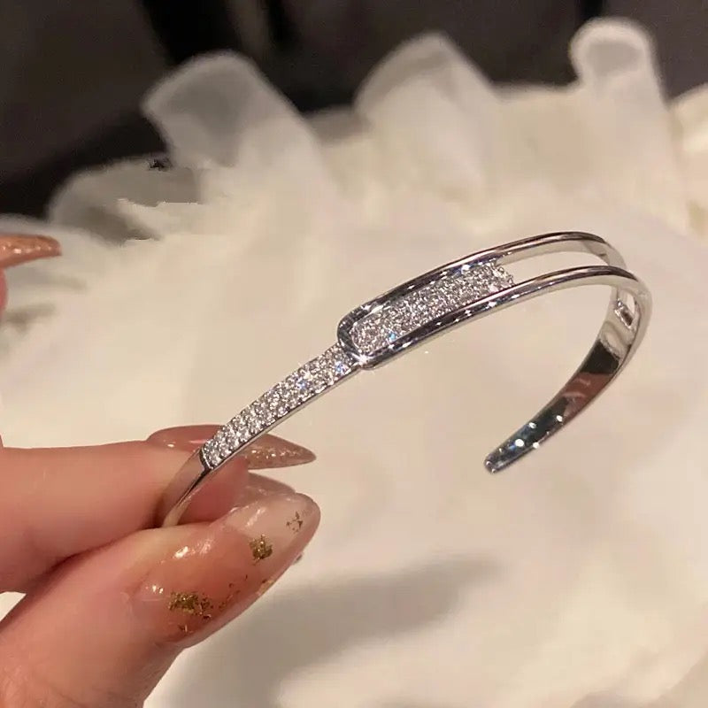 Sterling Silver Zirconia Inline Opening Bracelet Glamorous Shiny Hand Jewelry Party Gift Fashion Women Jewelry - Tuzzut.com Qatar Online Shopping